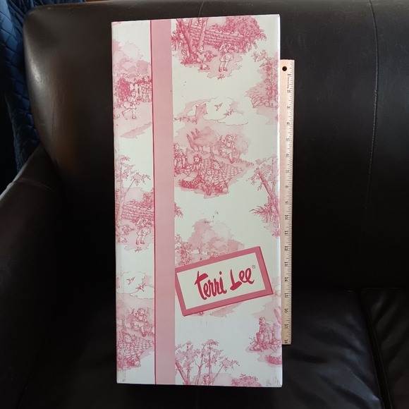 Vintage reproduction of 1946 Terri Lee doll - Picture 4 of 5